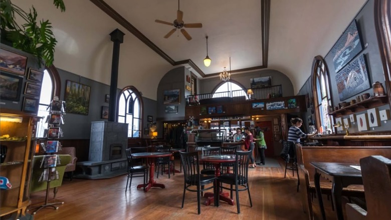 inside of resurrect art coffee house