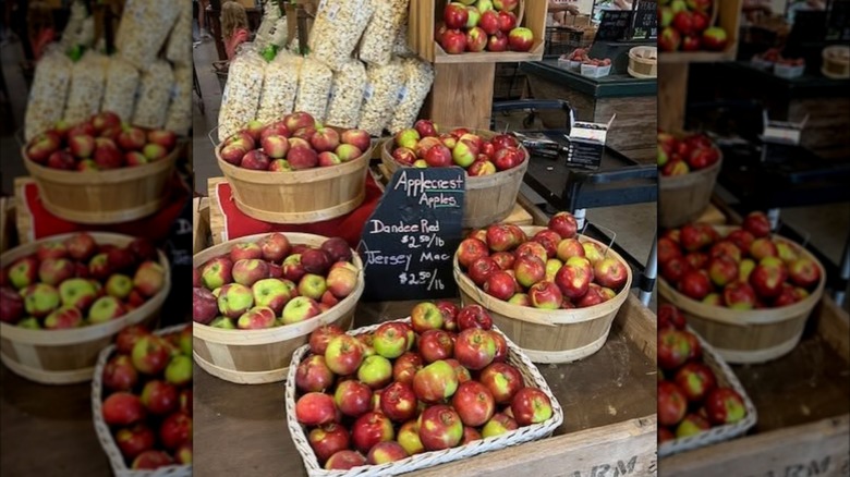 Apples on display at farm store in Applecrest Farm