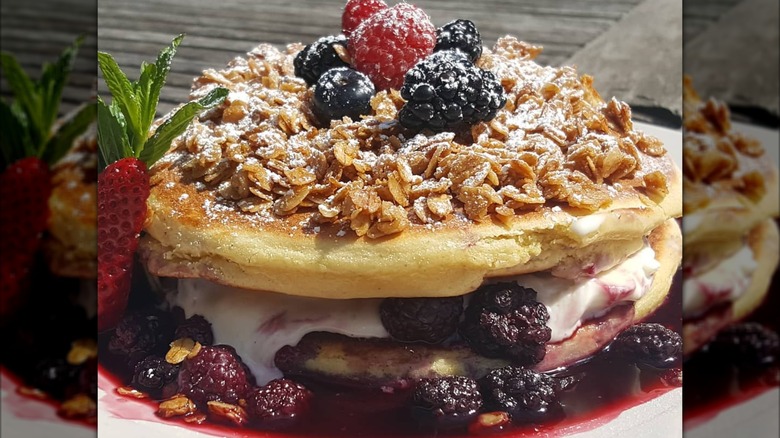 Blackberry bliss panckes with fresh fruits