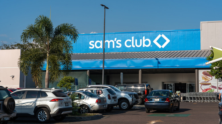Sam's Club wholesale superstore facade