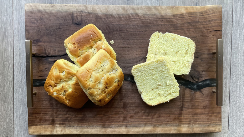 Sliced Onion rolls