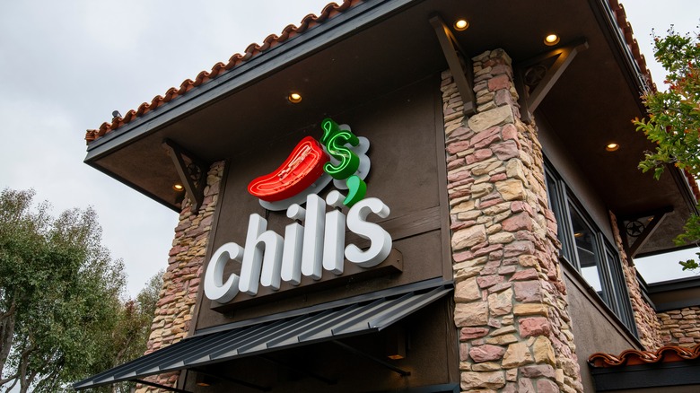 Facade of a Chili's restaurant