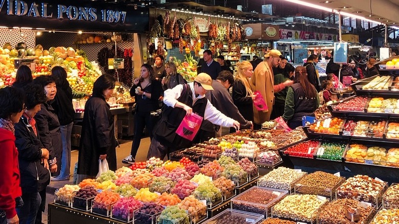 Nuts and dried goods at La Boquería stall