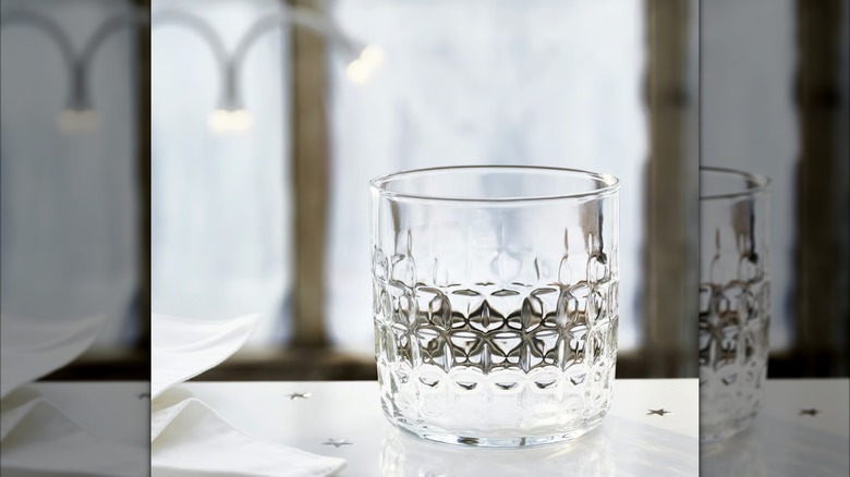 ikea frojda glass on table