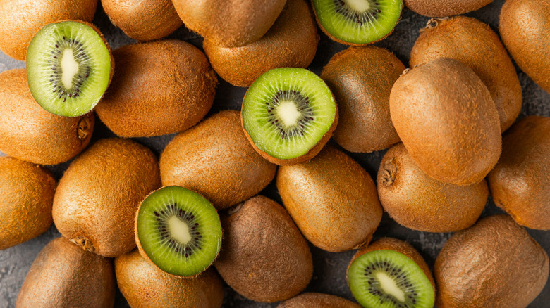 whole and halved kiwis