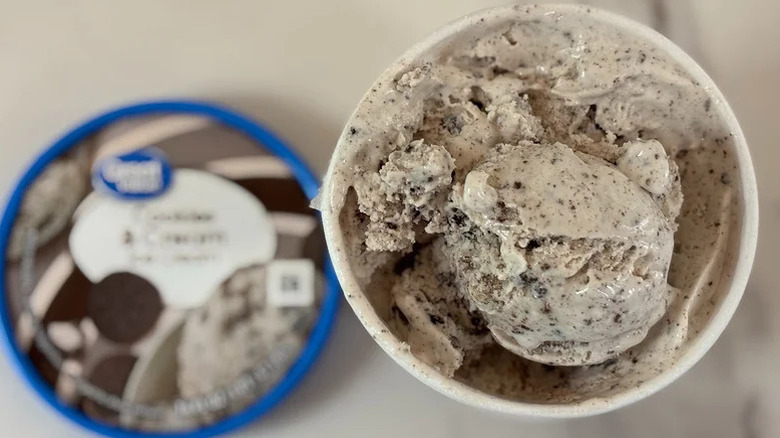 Top view of pint of Great Value Cookies and Cream ice cream