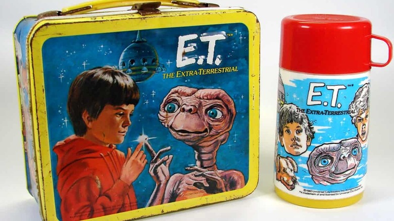 Product shot of an "E.T. the Extra-Terrestrial" lunchbox from 1982