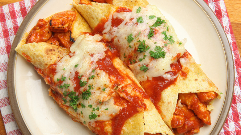 Chicken Enchiladas with tomato sauce