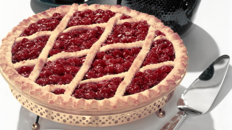 pie dish served on table