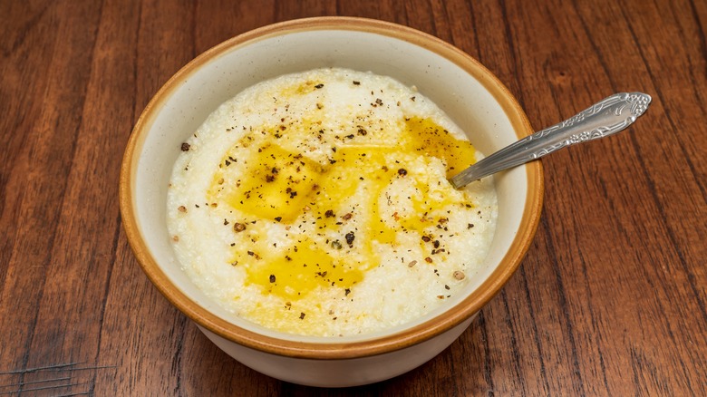 Grits with melted butter