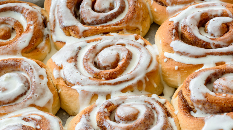 Tray of glazed cinnamon rolls