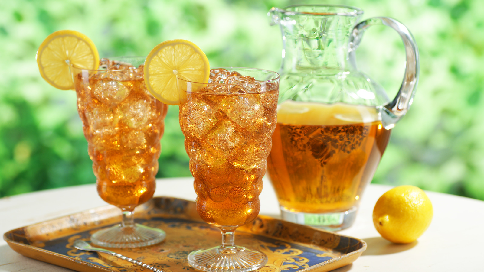 Iced Tea with Fancy Herbal & Fruity Ice Recipe - Love and Lemons