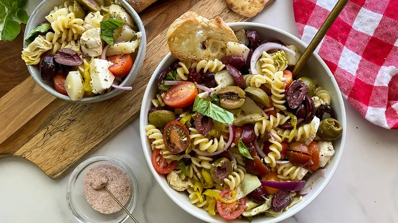 Veggie pasta antipasti in bowls