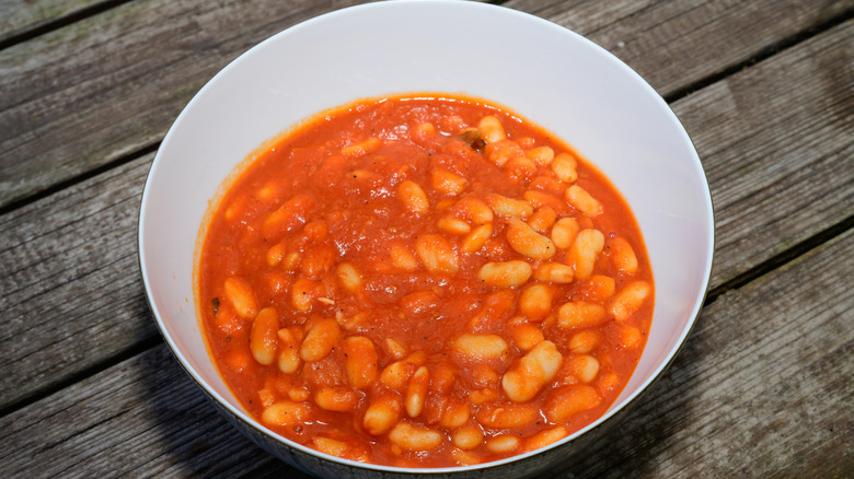 white bowl of Fagioli all'Uccelletto