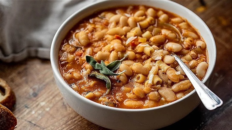 bowl of pasta e fagioli soup