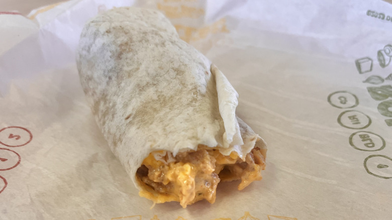 Side view of chipotle chicken roller