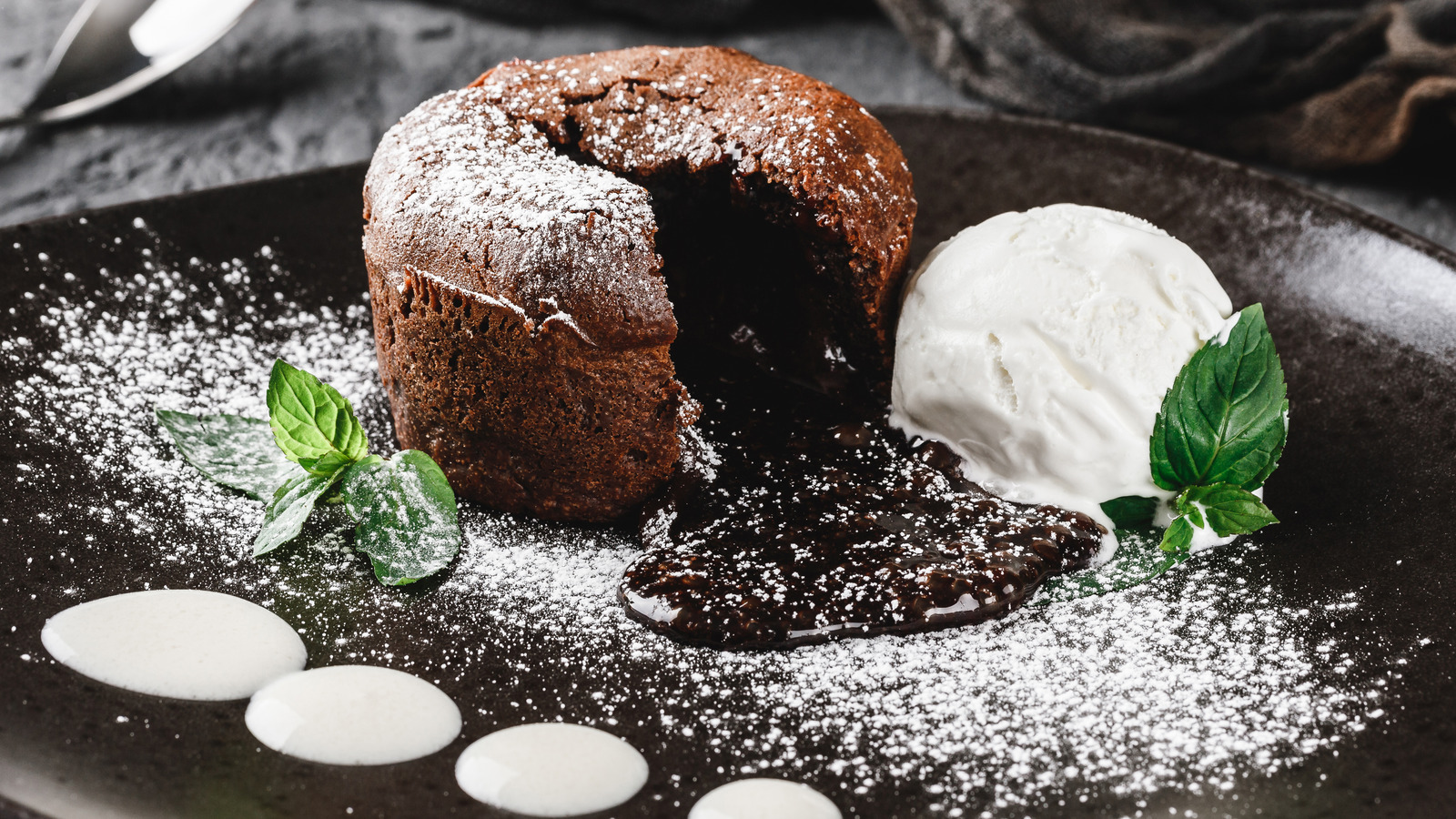 Classic Chocolate Vanilla Ice Cream Cake – Eat, Live, Run