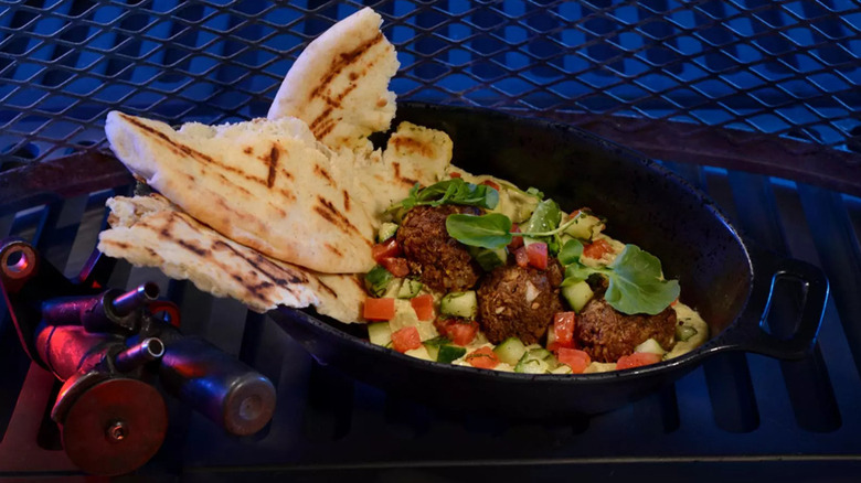 Felucian kefta garden spread from Docking Bay 7 plated