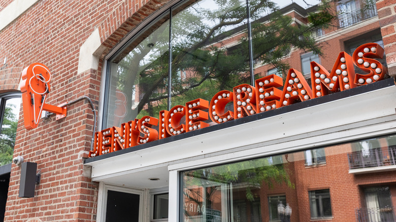 Jeni's Ice Creams sign on brick building