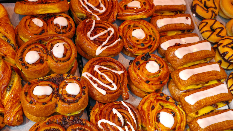 Lineup of various French pastries