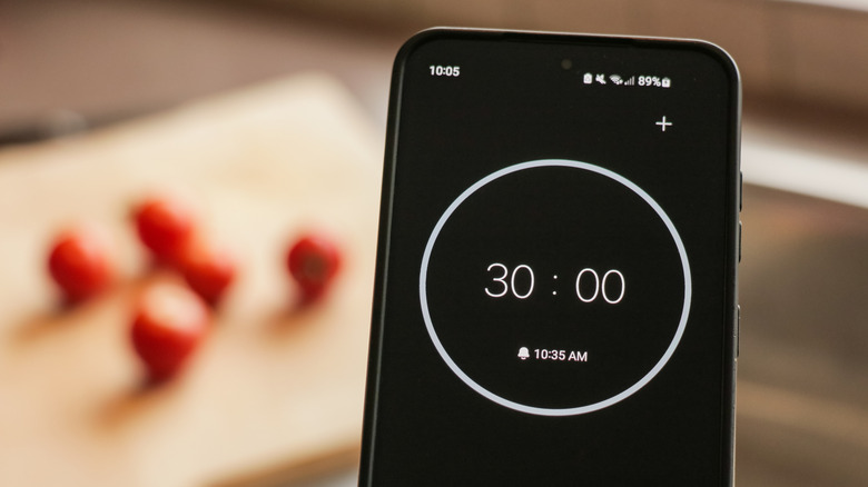 Phone with timer set for 30 minutes