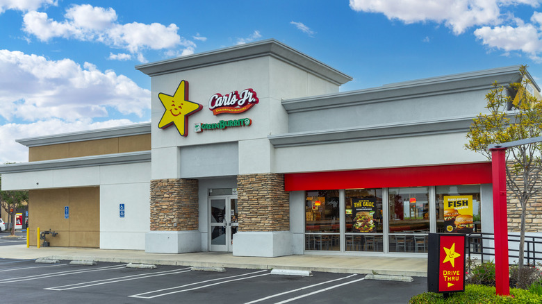 Outside of a Carl's Jr.