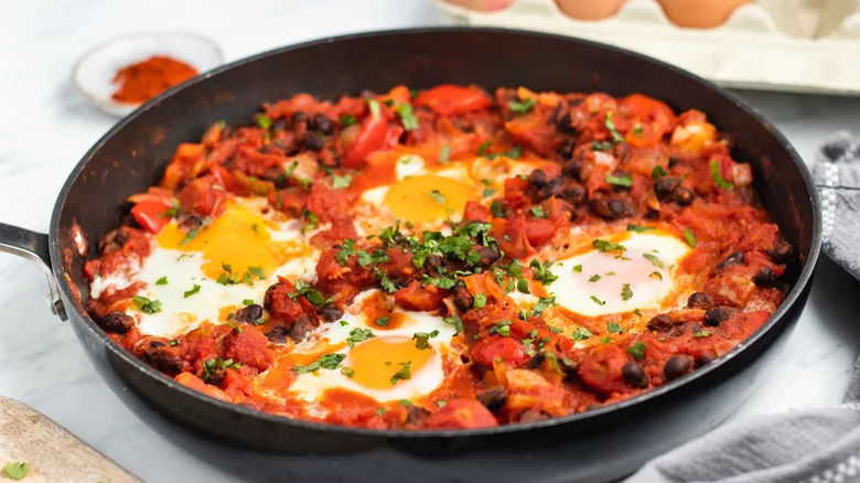 Side view of 1-Pan Huevos Rancheros in dish