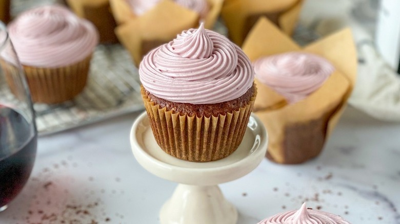 Red wine cupcake on mini cake stand