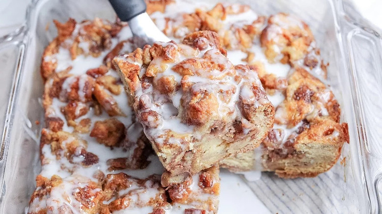 Cinnamon Roll Bread Pudding in glass baking dish