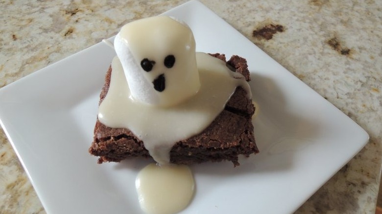 Halloween Ghost Brownies