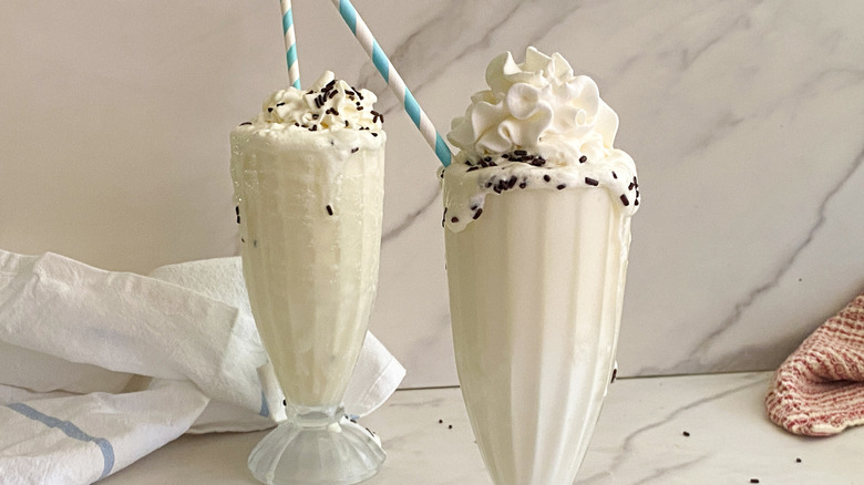 28 Non-Alcoholic Frozen Drink Recipes That'll Be The Star Of Your 4th Of July Party