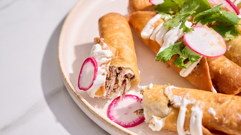 flauta broken in half on a plate