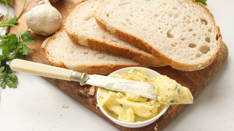 garlic butter and bread