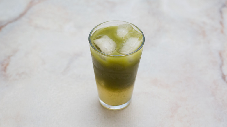 matcha lemonade on marble table