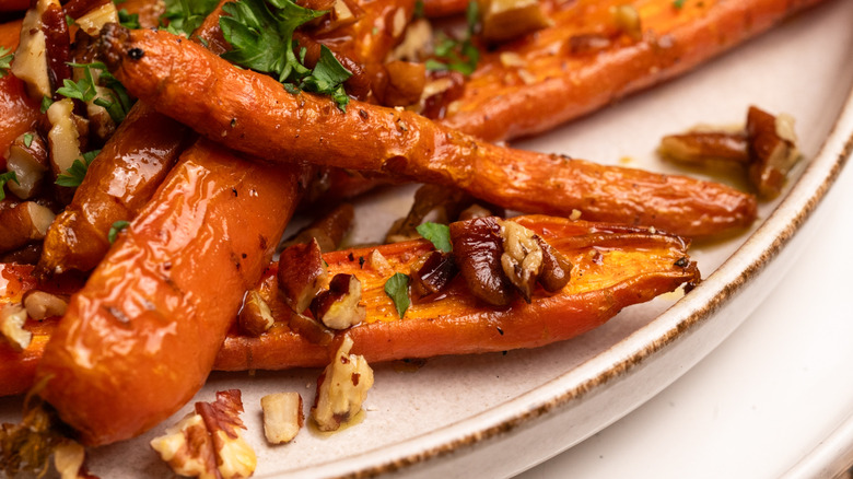 maple pecan glazed carrots