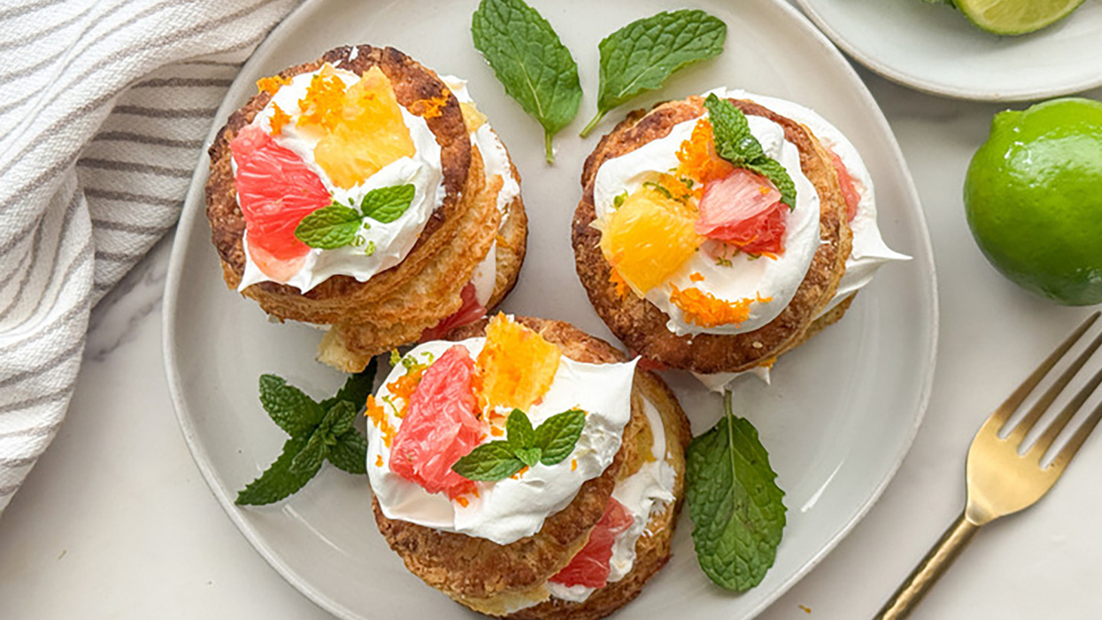 31 Easy Dessert Recipes That Start With A Tub Of Cool Whip - Tasting Table