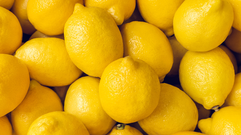 Pile of lemons