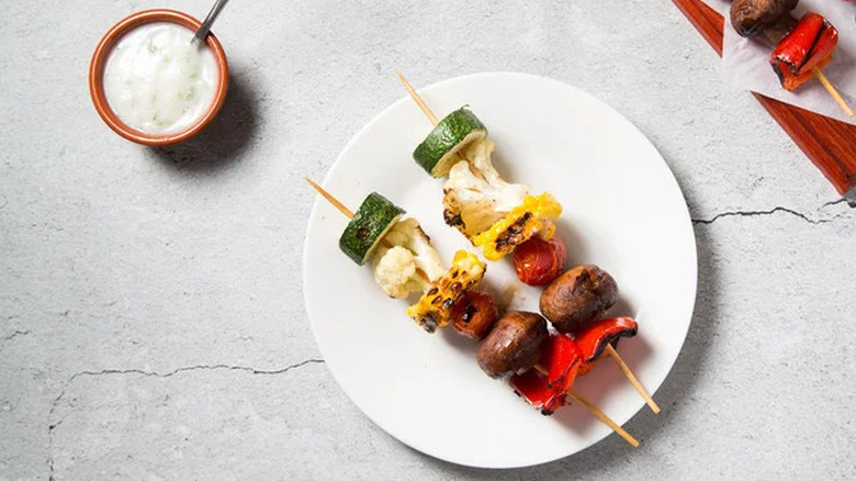 grilled veggie skewers with yogurt dipping sauce