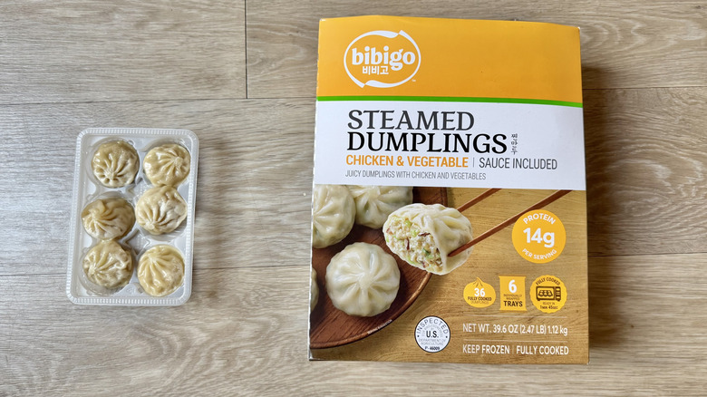 One tray of Bibigo Steamed Dumplings Chicken & Vegetable