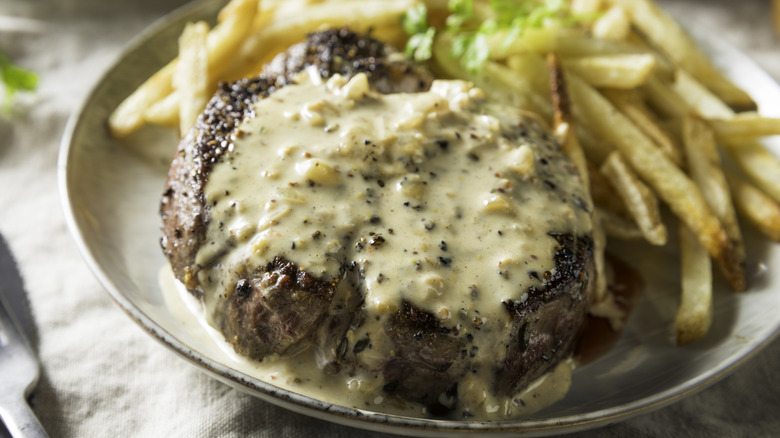 peppercorn sauce