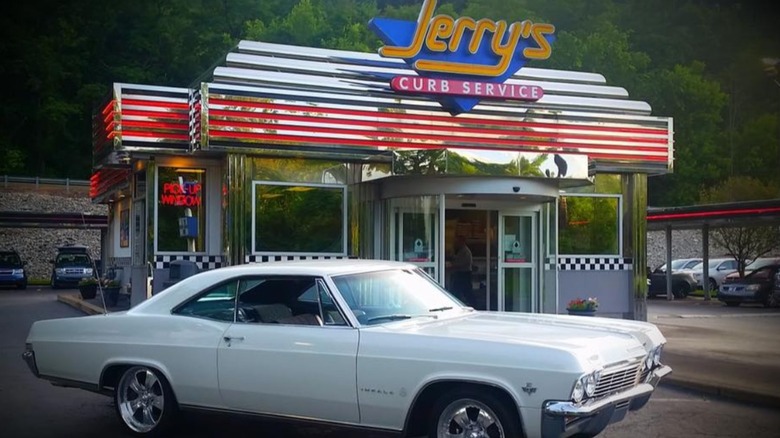 Classic car in front of Jerry's Curb Service