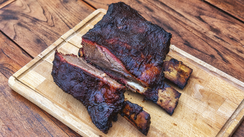 Smoked beef ribs