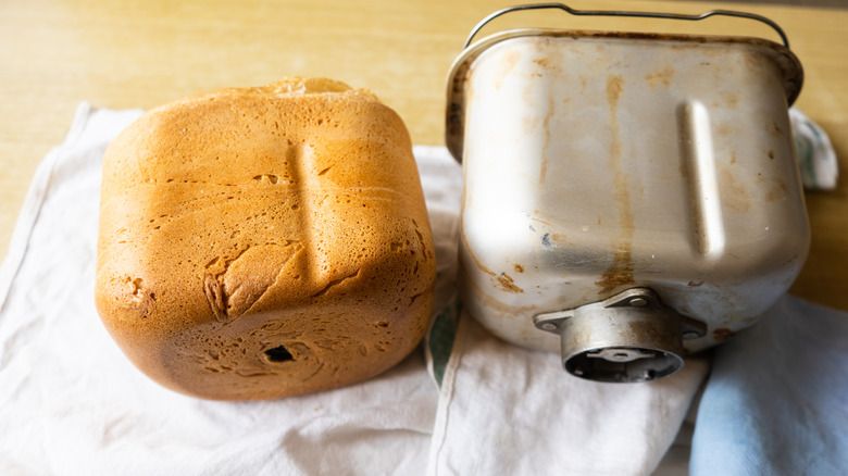 Bread and baking form from bread maker