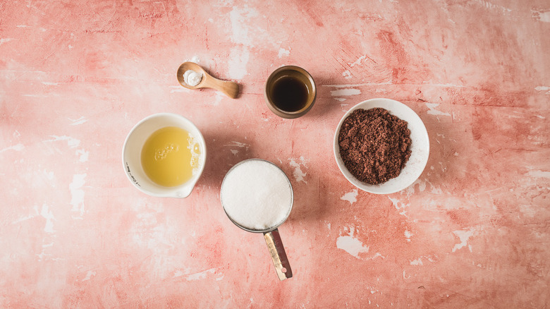 Ingredients for homemade raspberry marshmallow fluff