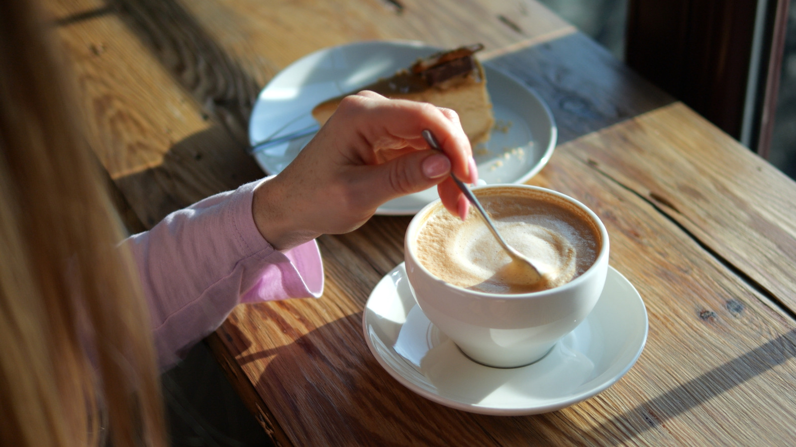 5 Mistakes To Avoid At Your Local Coffee Shop - Tasting Table