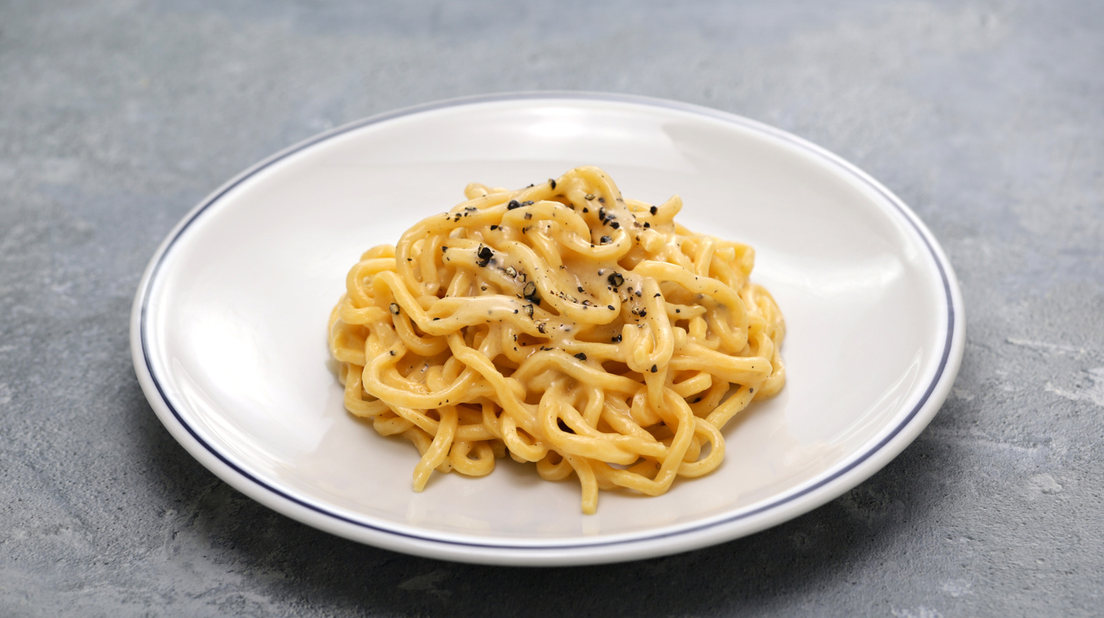 5 Pasta Shapes To Use For Cacio E Pepe If You Don't Have Fresh Tonnarelli - Tasting Table