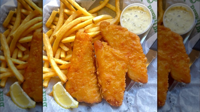 basket of fish and chips from Beef 'O' Brady's with tartar sauce and lemon wedge