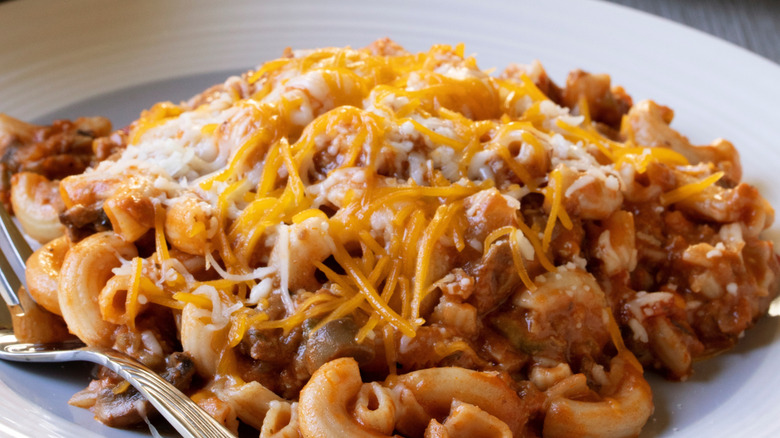 Plate of Johnny Marzetti casserole