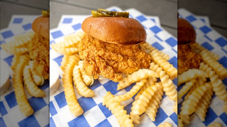 Fried chicken sandwich