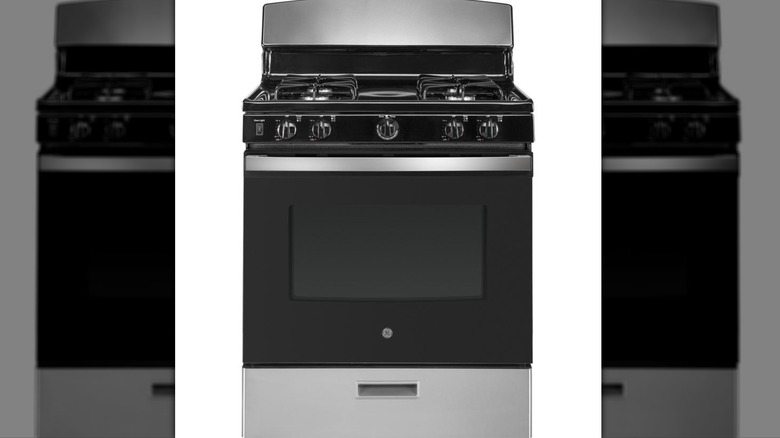 The GE 30-inch Gas Range against a white background